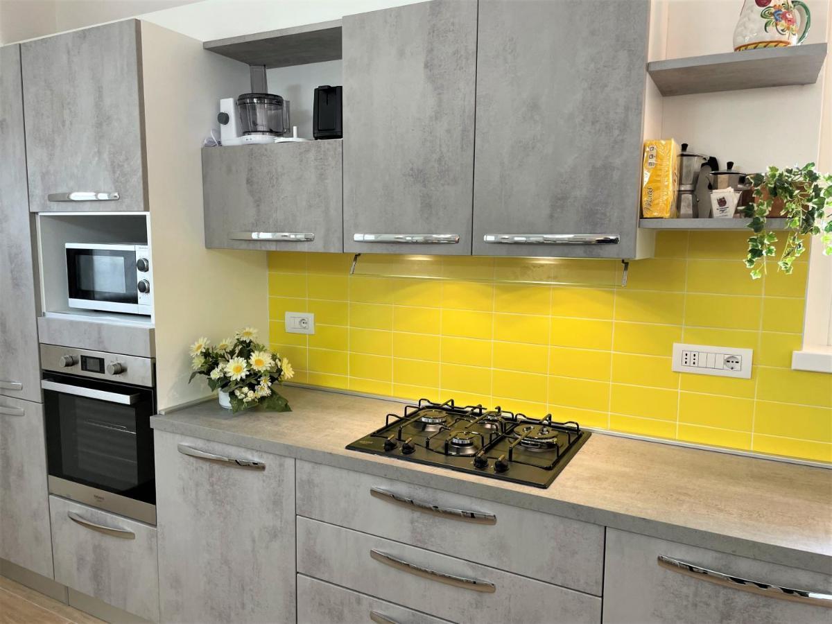 Apartamento Giorni Felici Tutto Nuovo, Giardino, Parcheggio Verbania Exterior foto